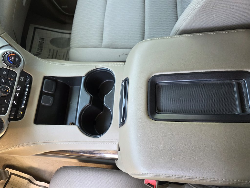 2020 GMC Yukon XL SLE - Photo 9