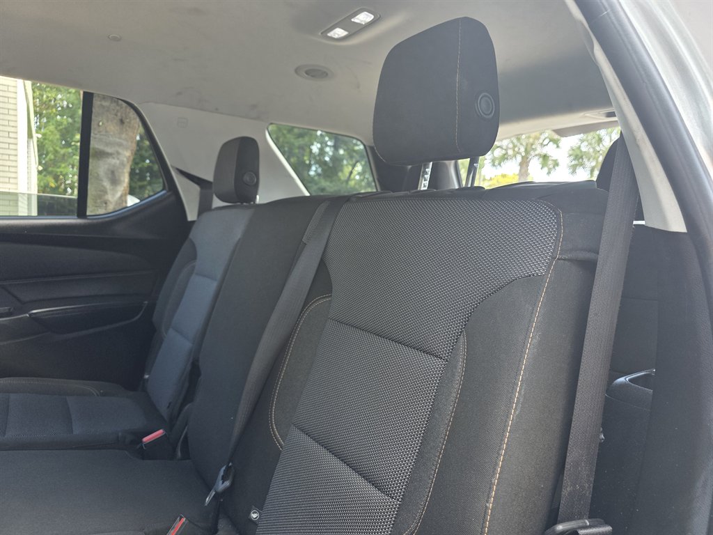 Chevrolet Traverse photo 7