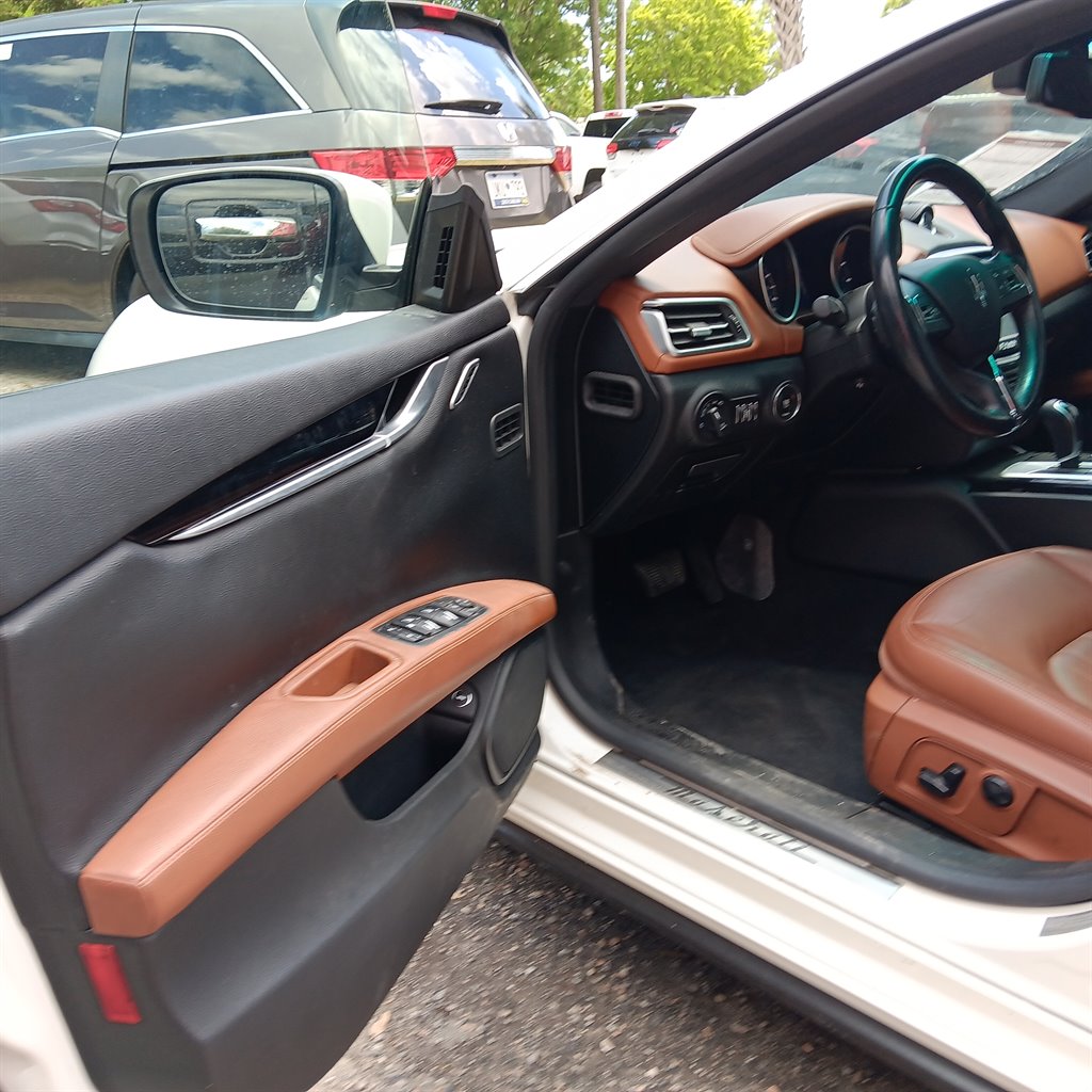 Maserati Ghibli photo 13