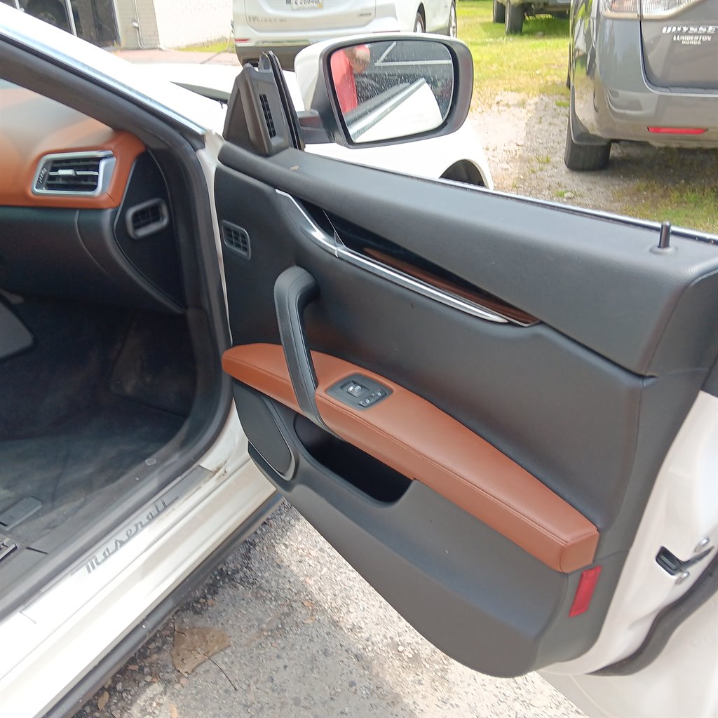 Maserati Ghibli photo 22