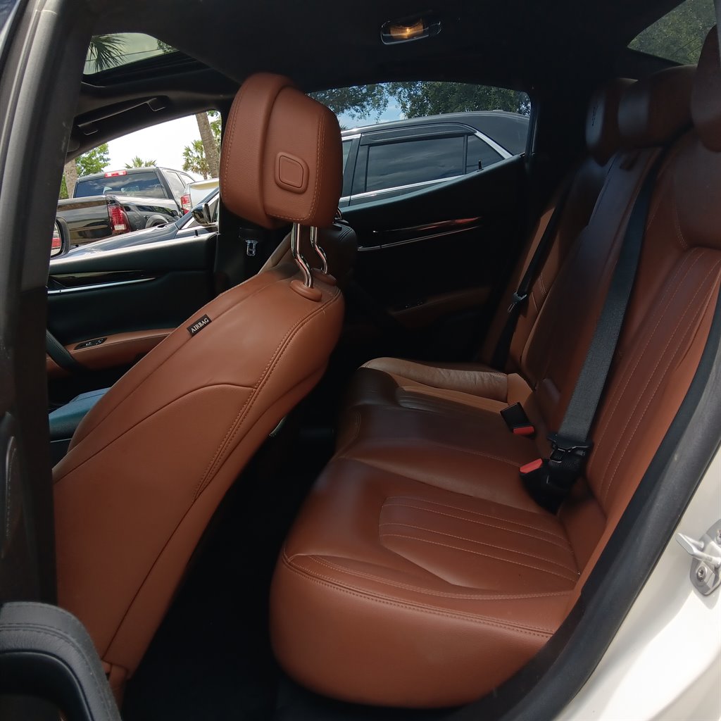 Maserati Ghibli photo 18