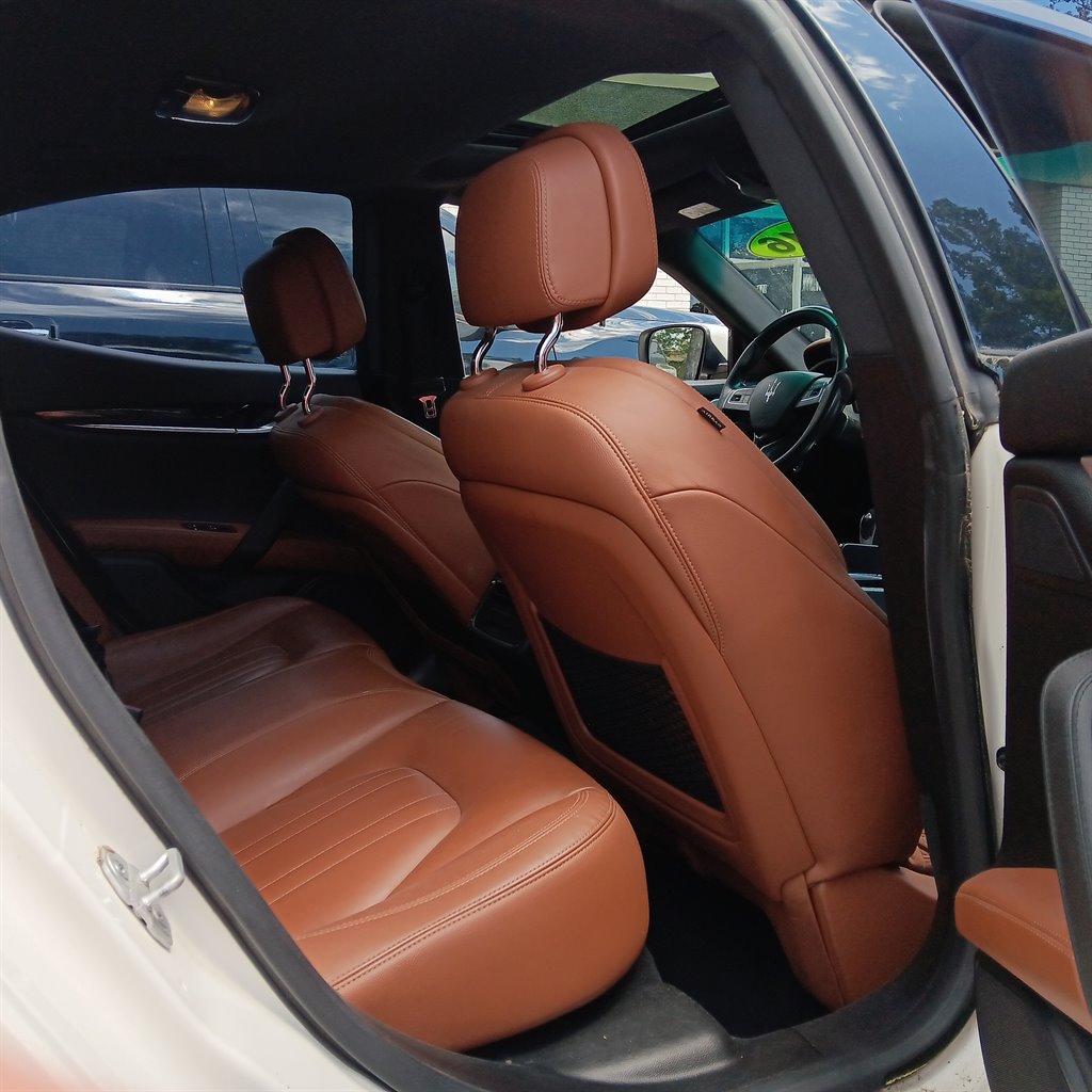 Maserati Ghibli photo 19