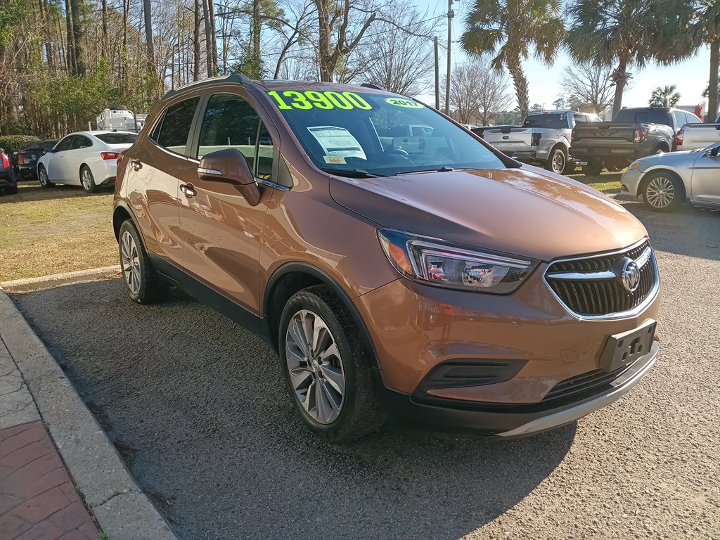 2017 Buick Encore Preferred's photo