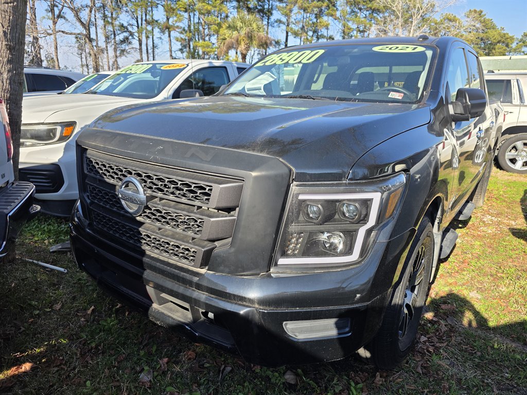 2021 Nissan Titan SV