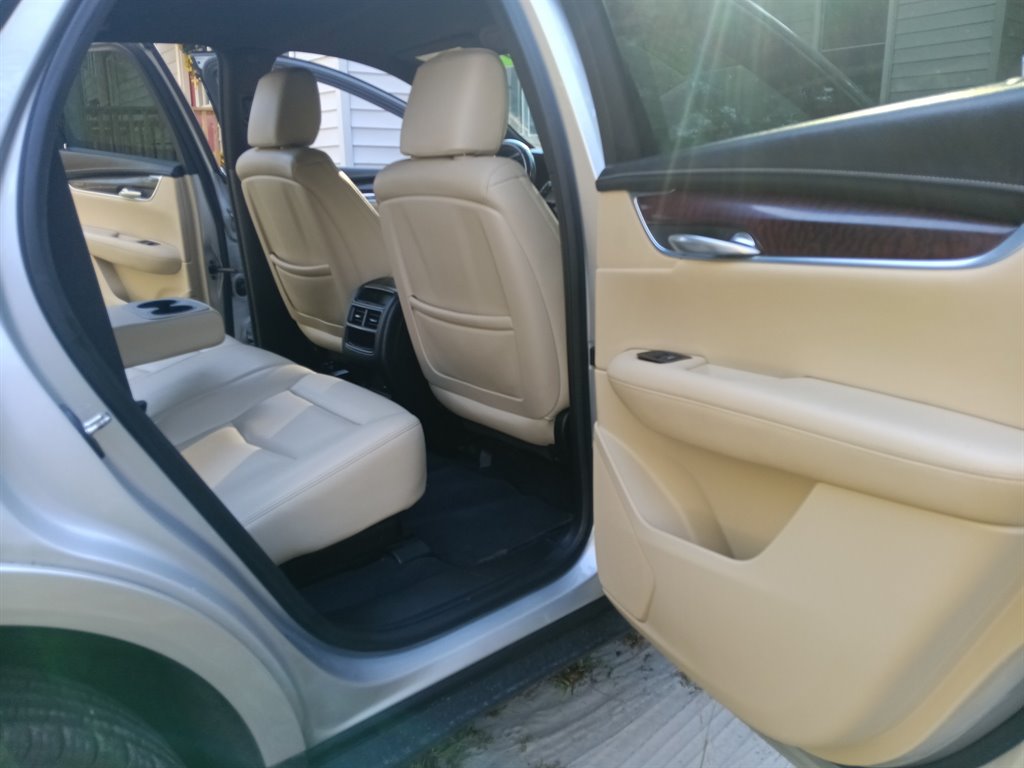 2018 Cadillac XT5 Base - Photo 9