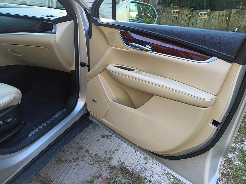 2018 Cadillac XT5 Base - Photo 10