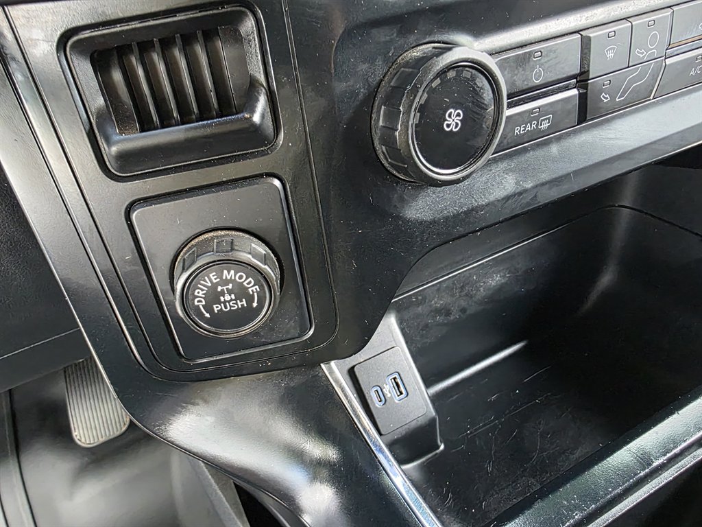 Ford F-150 photo 21