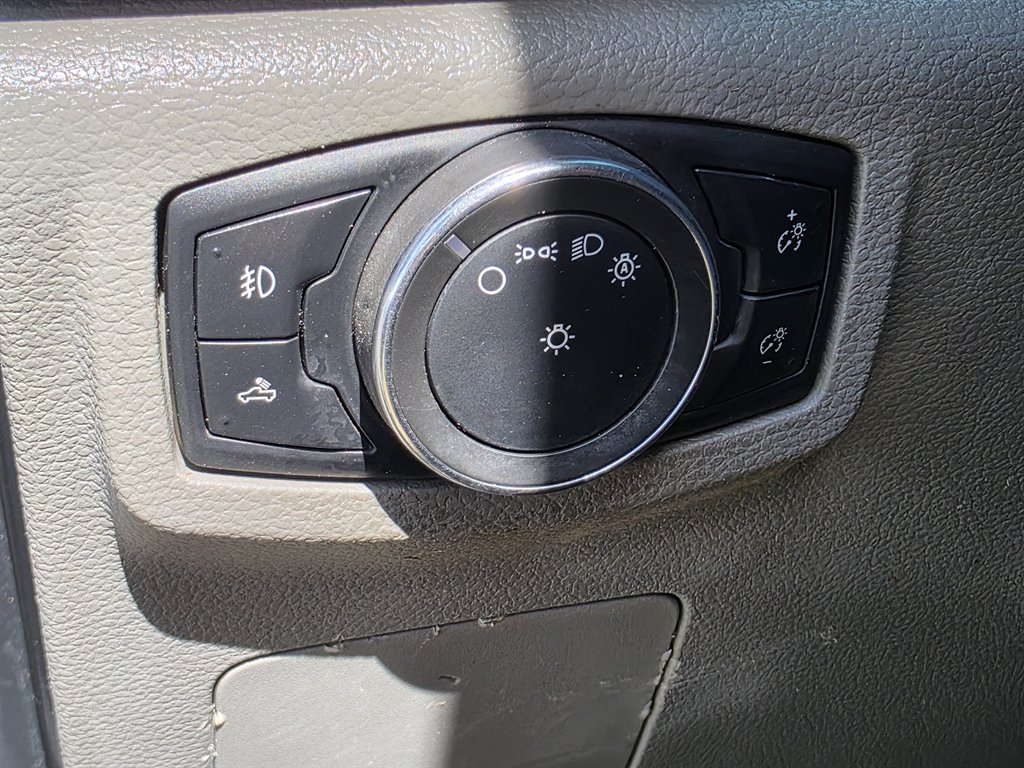 Ford F-150 photo 14