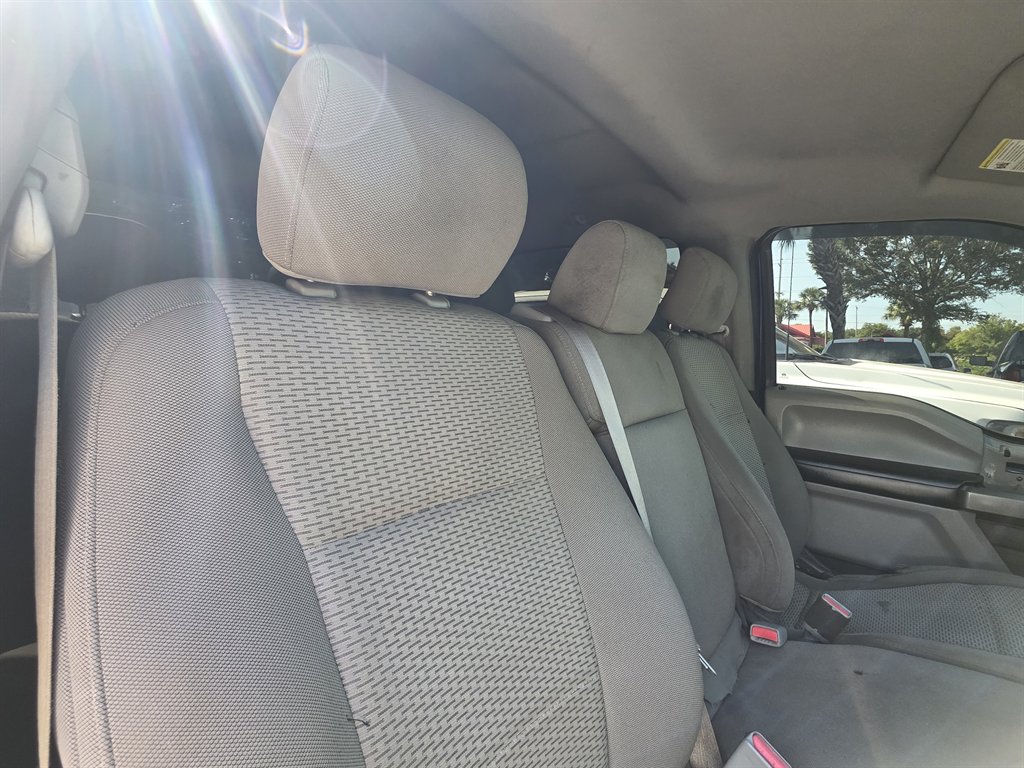 Ford F-150 photo 10
