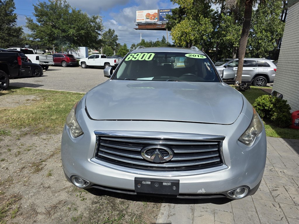 Infiniti QX70 photo 7
