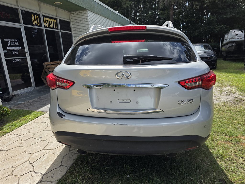 Infiniti QX70 photo 5