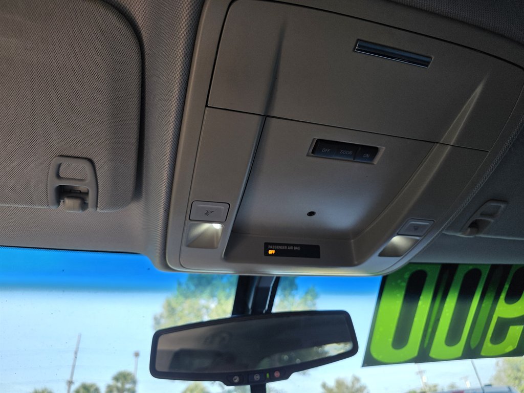 Chevrolet Silverado photo 16