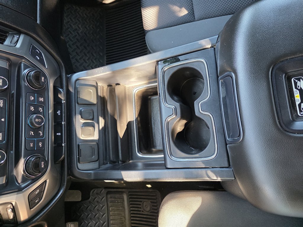 Chevrolet Silverado photo 13