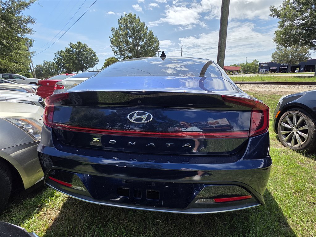 Hyundai Sonata photo 2