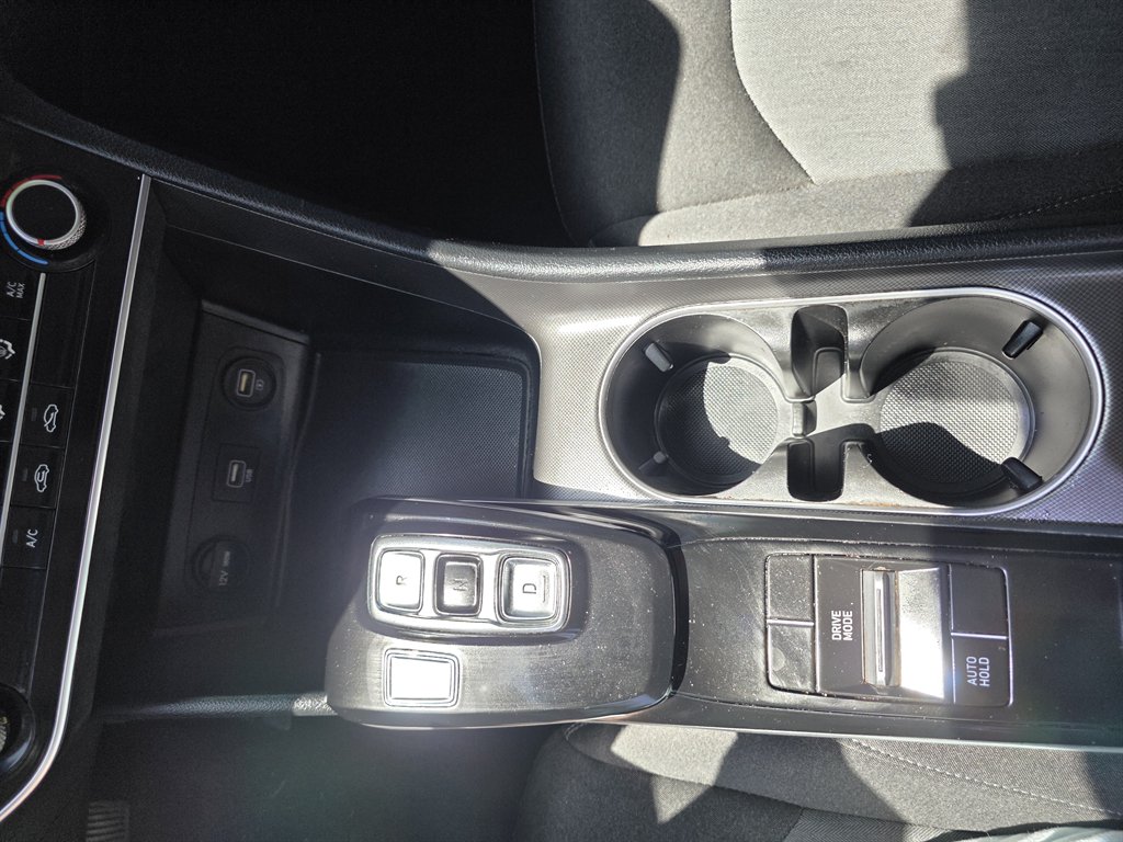 Hyundai Sonata photo 16