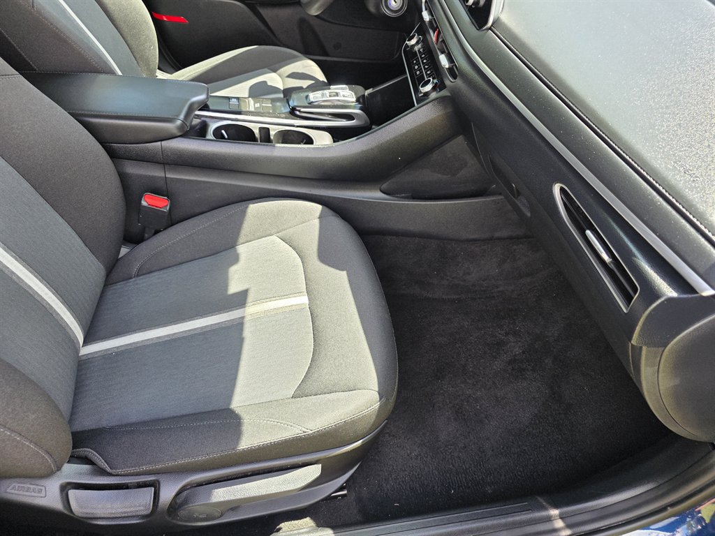 Hyundai Sonata photo 11