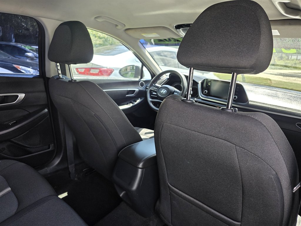 Hyundai Sonata photo 8