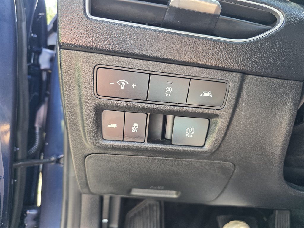 Hyundai Sonata photo 15