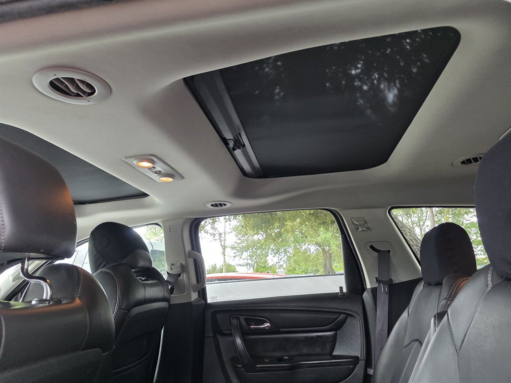 Chevrolet Traverse photo 10