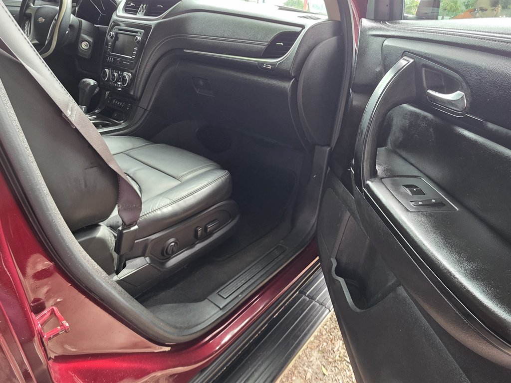 Chevrolet Traverse photo 16