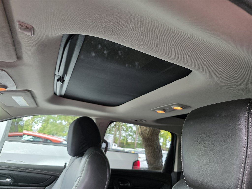 Chevrolet Traverse photo 4